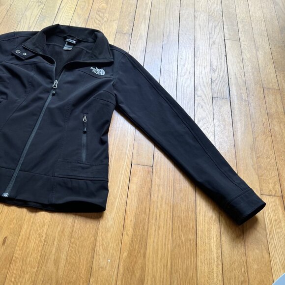The North Face Women's Size M Black Softshell Jacket - Picture 9 of 13